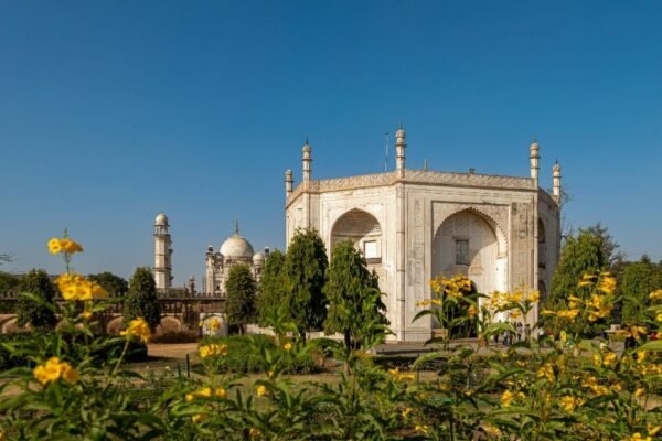 Golden Triangle With Aurangabad